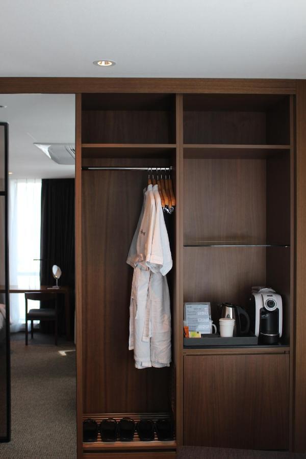 Ramada Encore By Wyndham Busan Haeundae Exterior foto